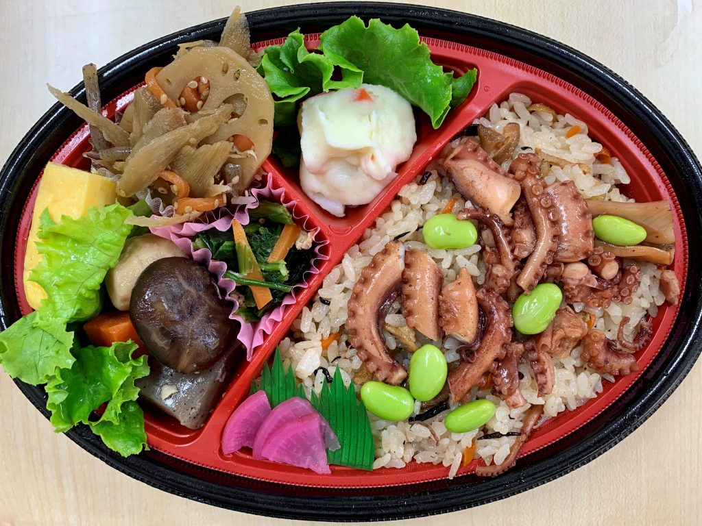 サムネイル:お昼はおまかせ