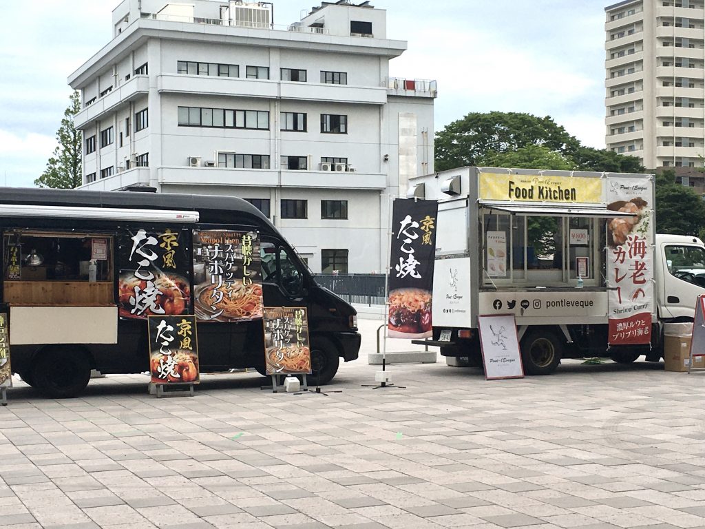 サムネイル:秋田市役所前