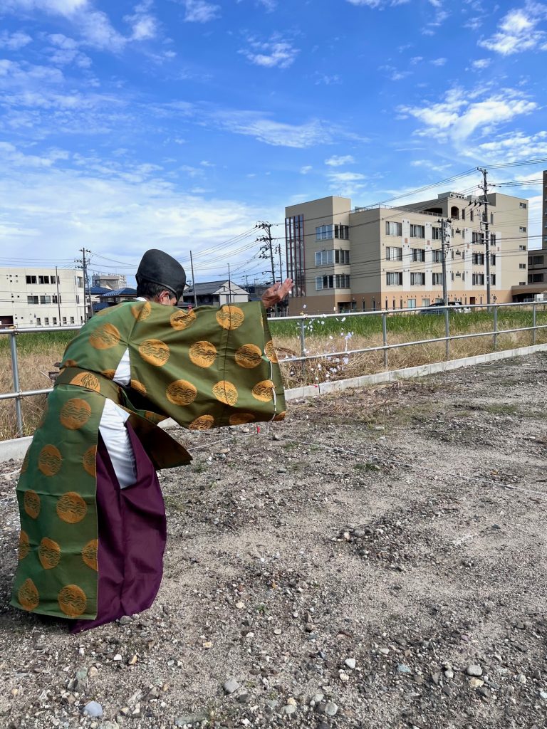 サムネイル:久しぶりに参列しました。